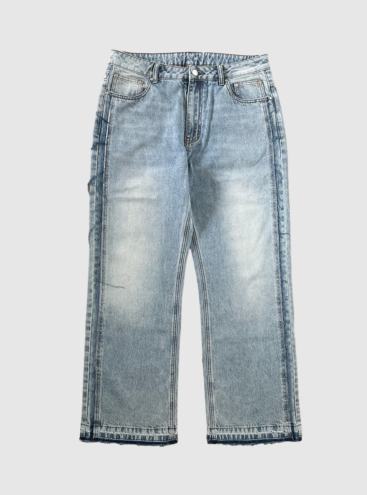 BLUE DISTRESSED DENIM