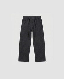 BLACK RAW DENIM