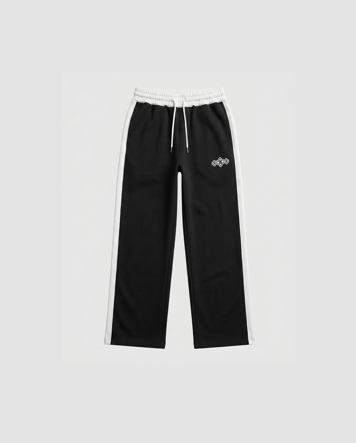 BLACK TRACKPANTS