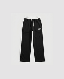 BLACK TRACKPANTS