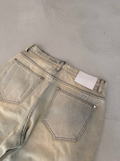 DESERT FLARED DENIM