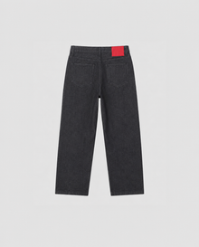 BLACK RAW DENIM